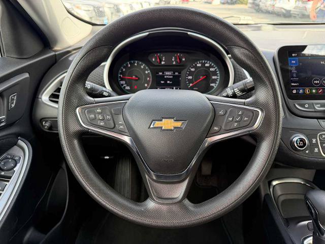 Used 2025 Chevrolet Malibu LT FWD image 13