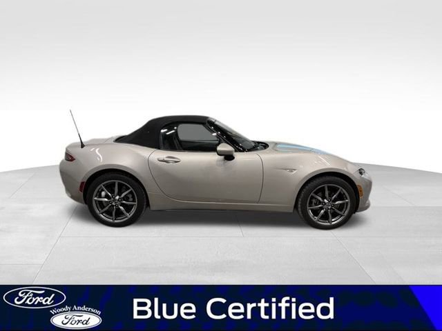 Used 2023 MAZDA MX-5 Miata Grand Touring w/ Weather Package image 4