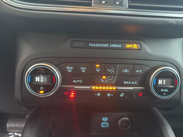 Certified 2020 Ford Escape Titanium w/ Titanium Premium Package 2.0 image 28