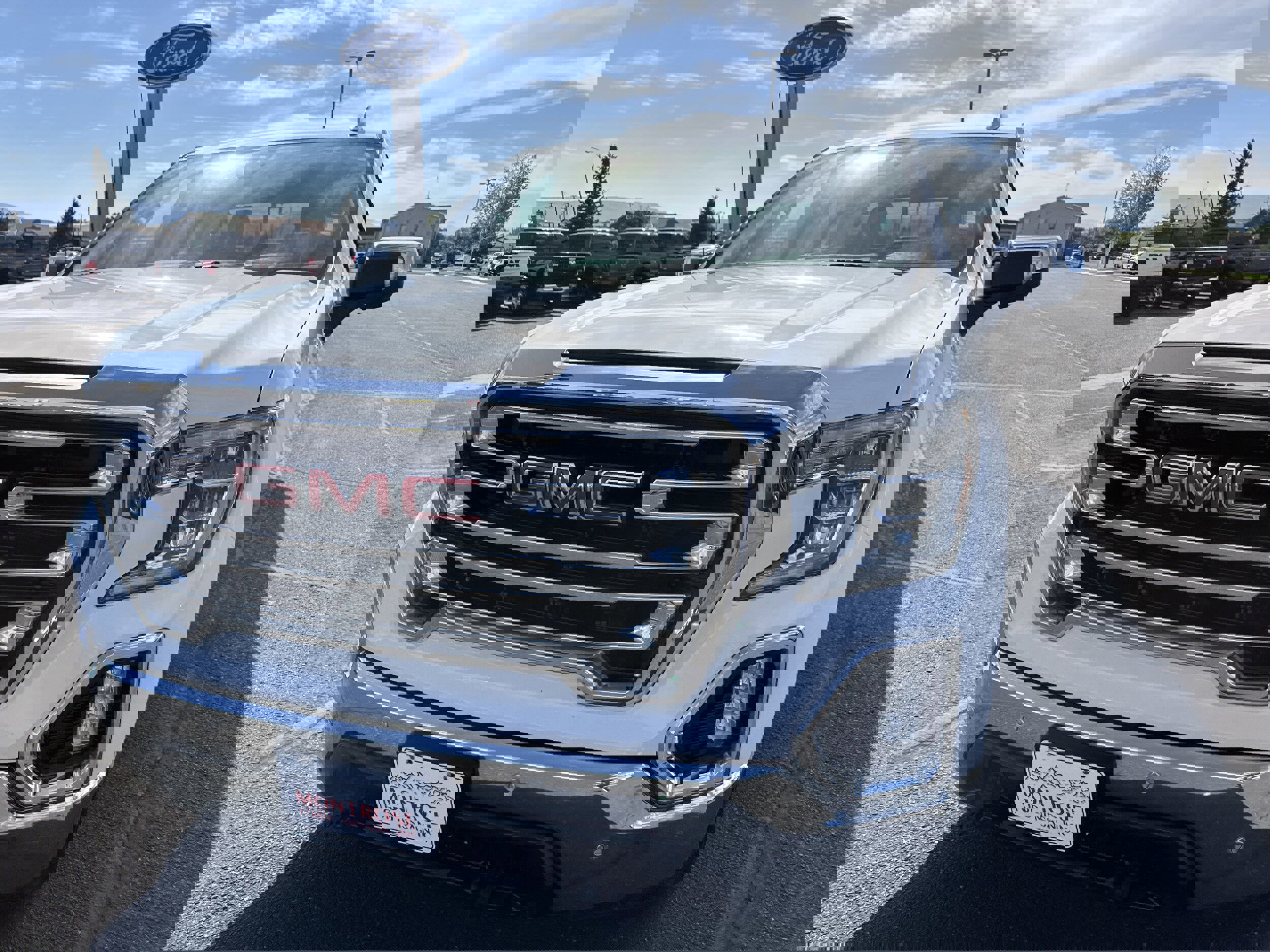Used 2021 GMC Sierra 1500 SLT w/ SLT Premium Plus Package image 2