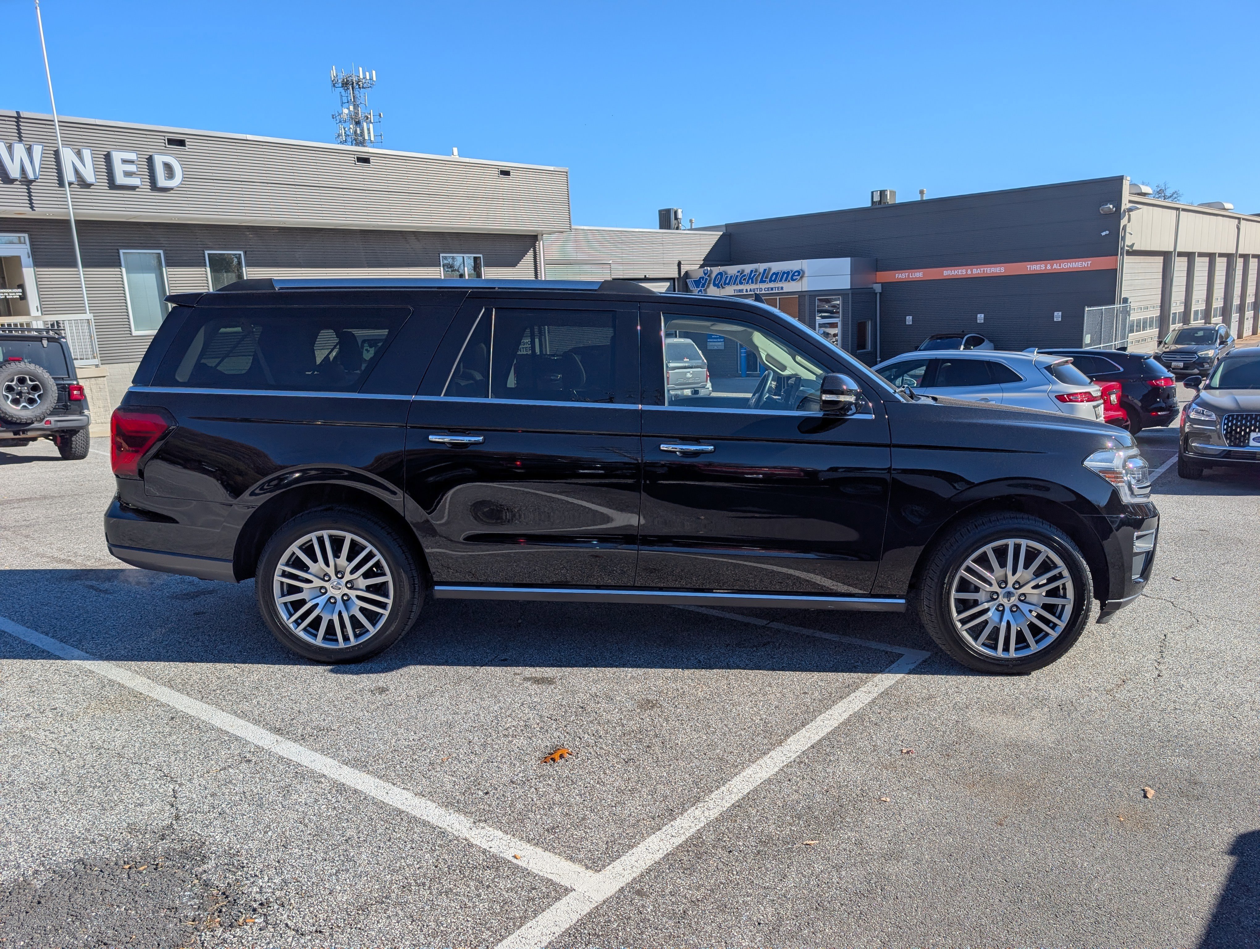 Certified 2022 Ford Expedition Max Limited image 8