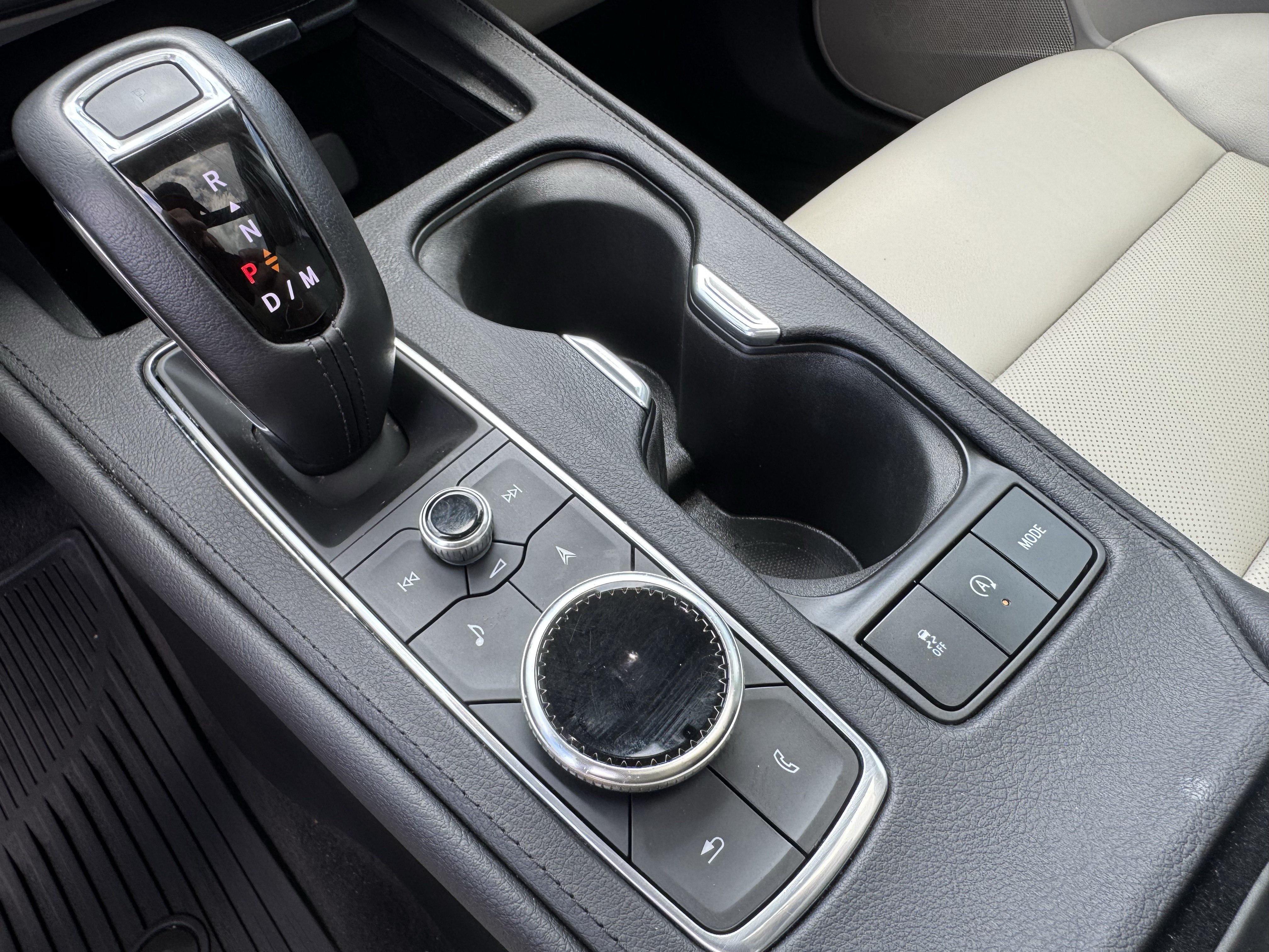 Used 2019 Cadillac XT4 Premium Luxury FWD image 33