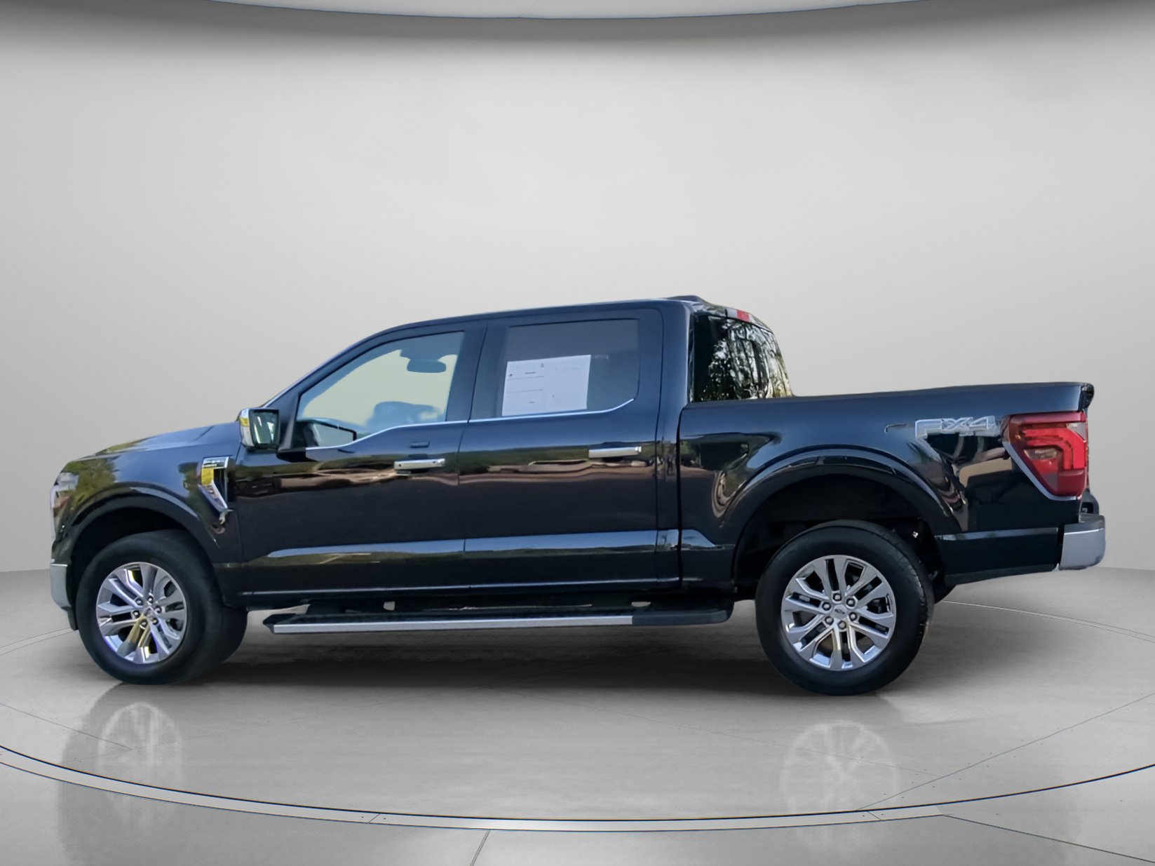 Certified 2025 Ford F150 Lariat w/ Equipment Group 501A Mid AWD/4WD image 18