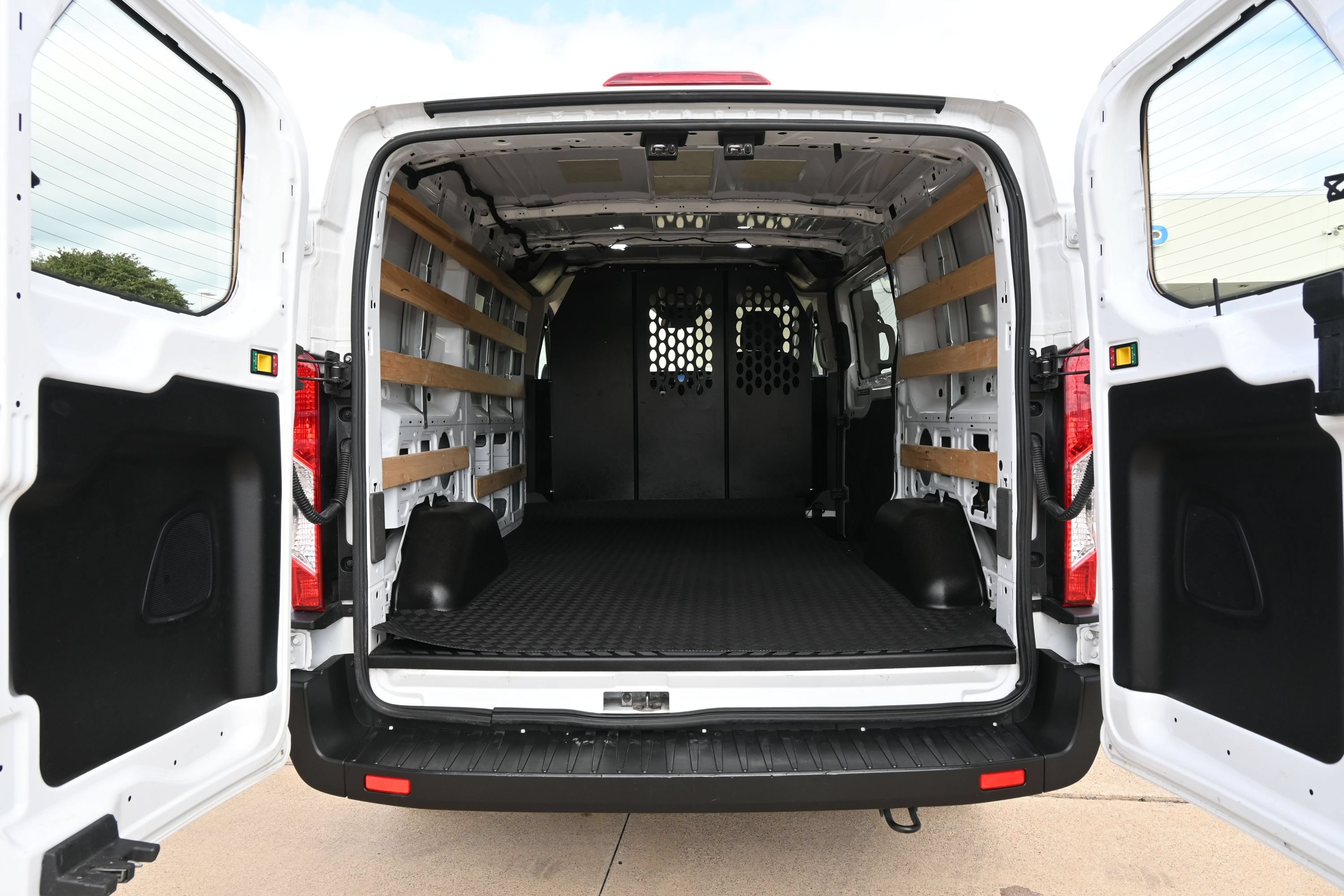 Certified 2025 Ford Transit 250 Low Roof w/ Exterior Upgrade Package RWD image 30