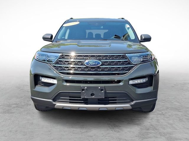 Certified 2022 Ford Explorer XLT w/ Equipment Group 202A AWD/4WD image 2