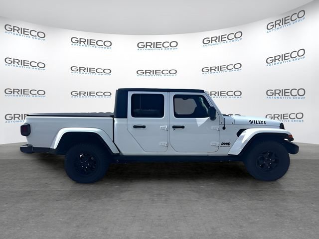 Used 2022 Jeep Gladiator Sport AWD/4WD image 2