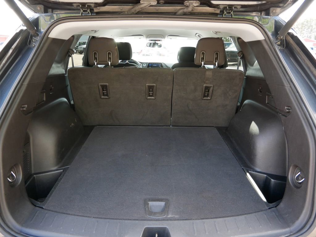 Used 2020 Chevrolet Blazer LT FWD image 10