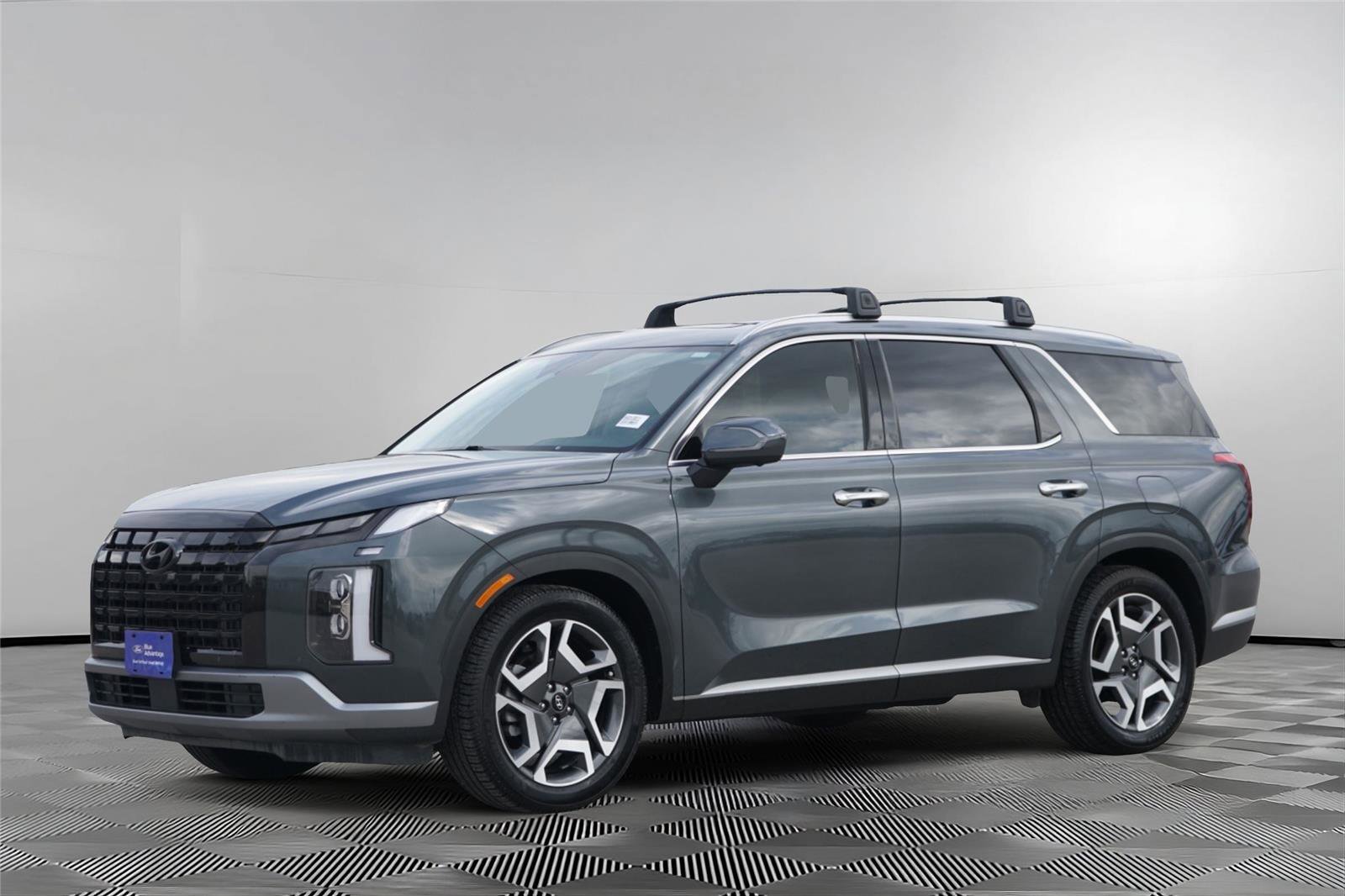 Used 2023 Hyundai Palisade SEL w/ Premium Package FWD image 8