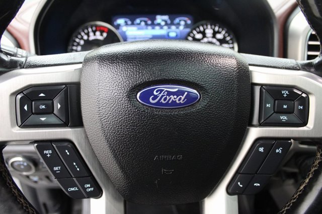 Certified 2018 Ford F150 Platinum w/ Equipment Group 701A Luxury image 17
