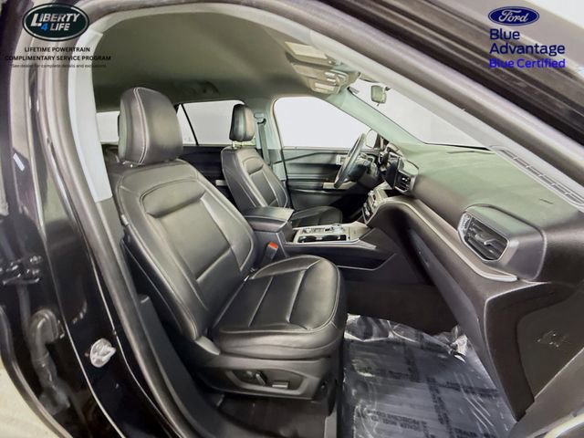 Certified 2022 Ford Explorer XLT w/ Equipment Group 202A image 30