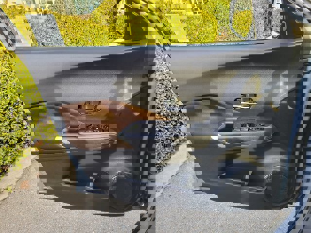 Used 2023 Nissan Kicks SR w/ Exterior Package image 27