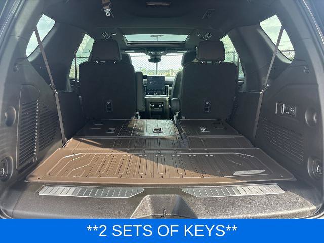 Used 2025 GMC Yukon AT4 w/ AT4 Premium Plus Package AWD/4WD image 14