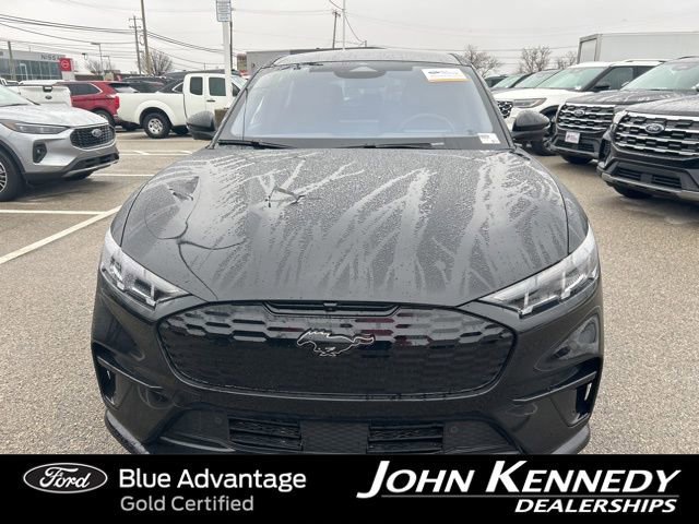 Certified 2025 Ford Mustang Mach-E GT image 5