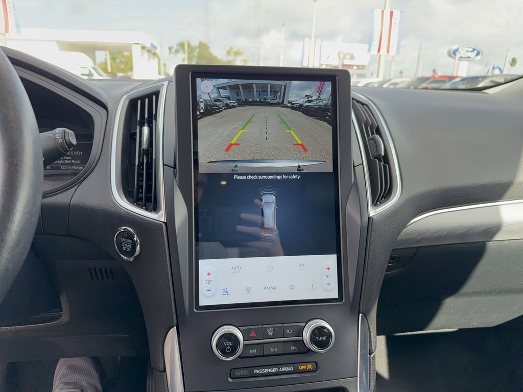 Certified 2022 Ford Edge Titanium w/ Equipment Group 301A image 18