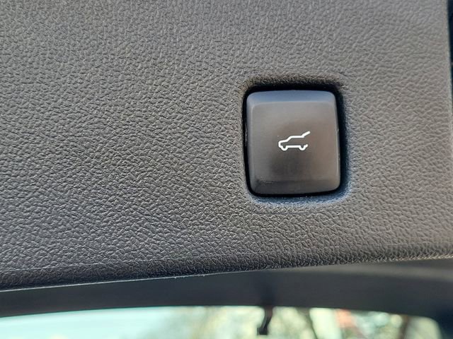 Certified 2023 Ford Escape ST-Line Select w/ Tech Pack #1 AWD/4WD image 9