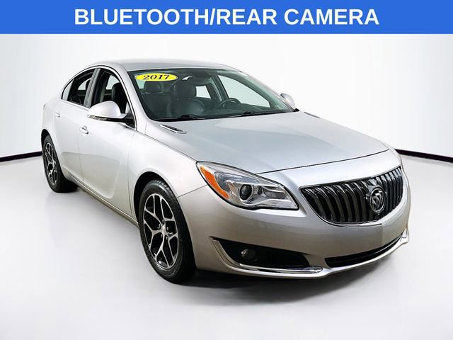 Used 2017 Buick Regal Sport Touring image 6