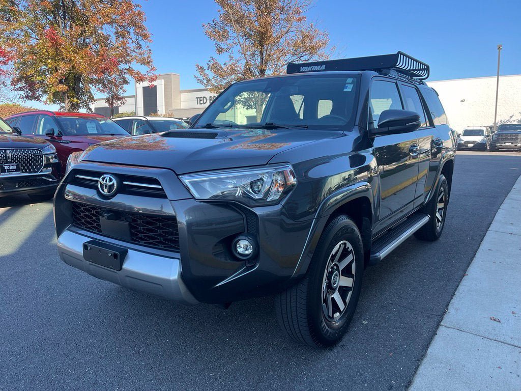 Used 2023 Toyota 4Runner TRD Off-Road Premium w/ Off Road Premium Plus Package AWD/4WD image 3
