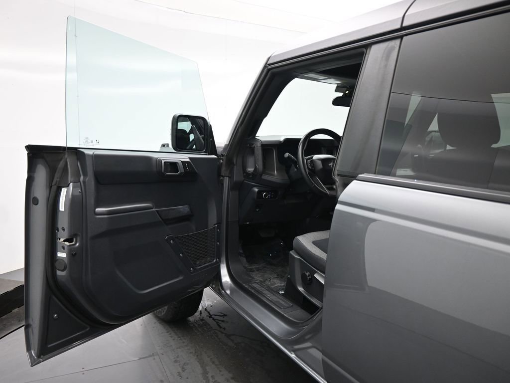 Certified 2025 Ford Bronco Big Bend image 9