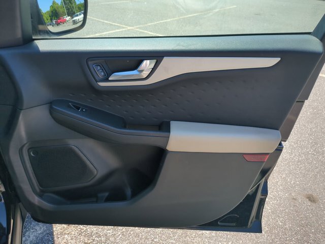 Certified 2020 Ford Escape SEL FWD image 33