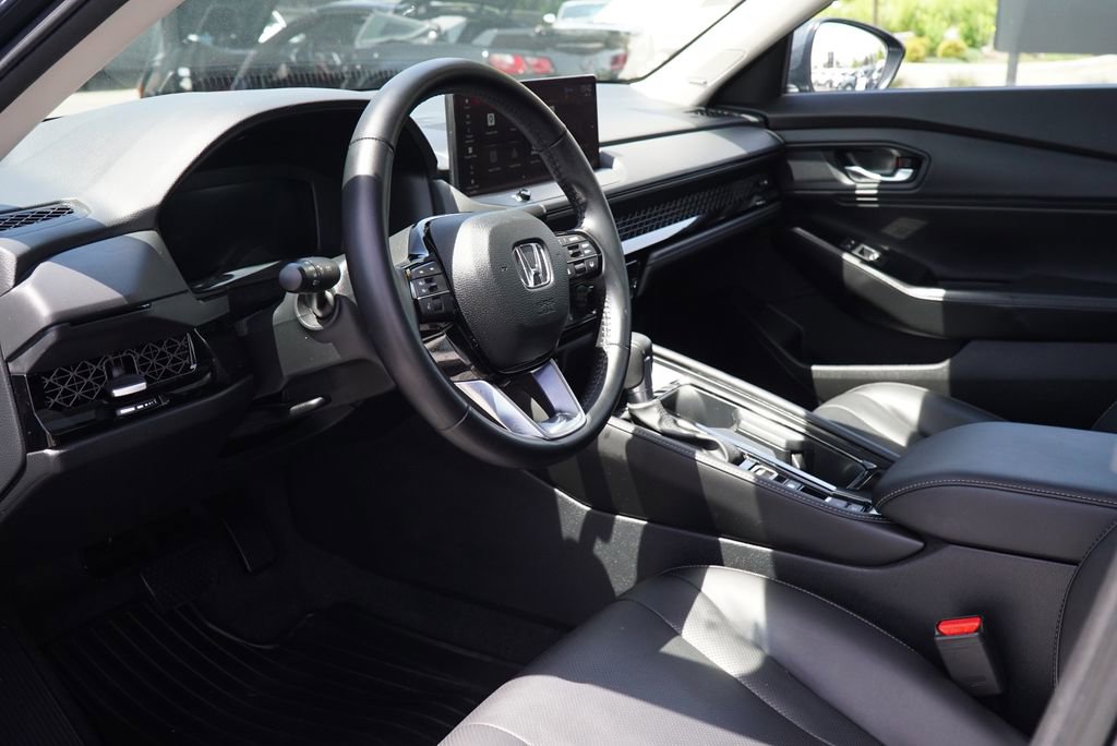 Used 2023 Honda Accord Touring image 19
