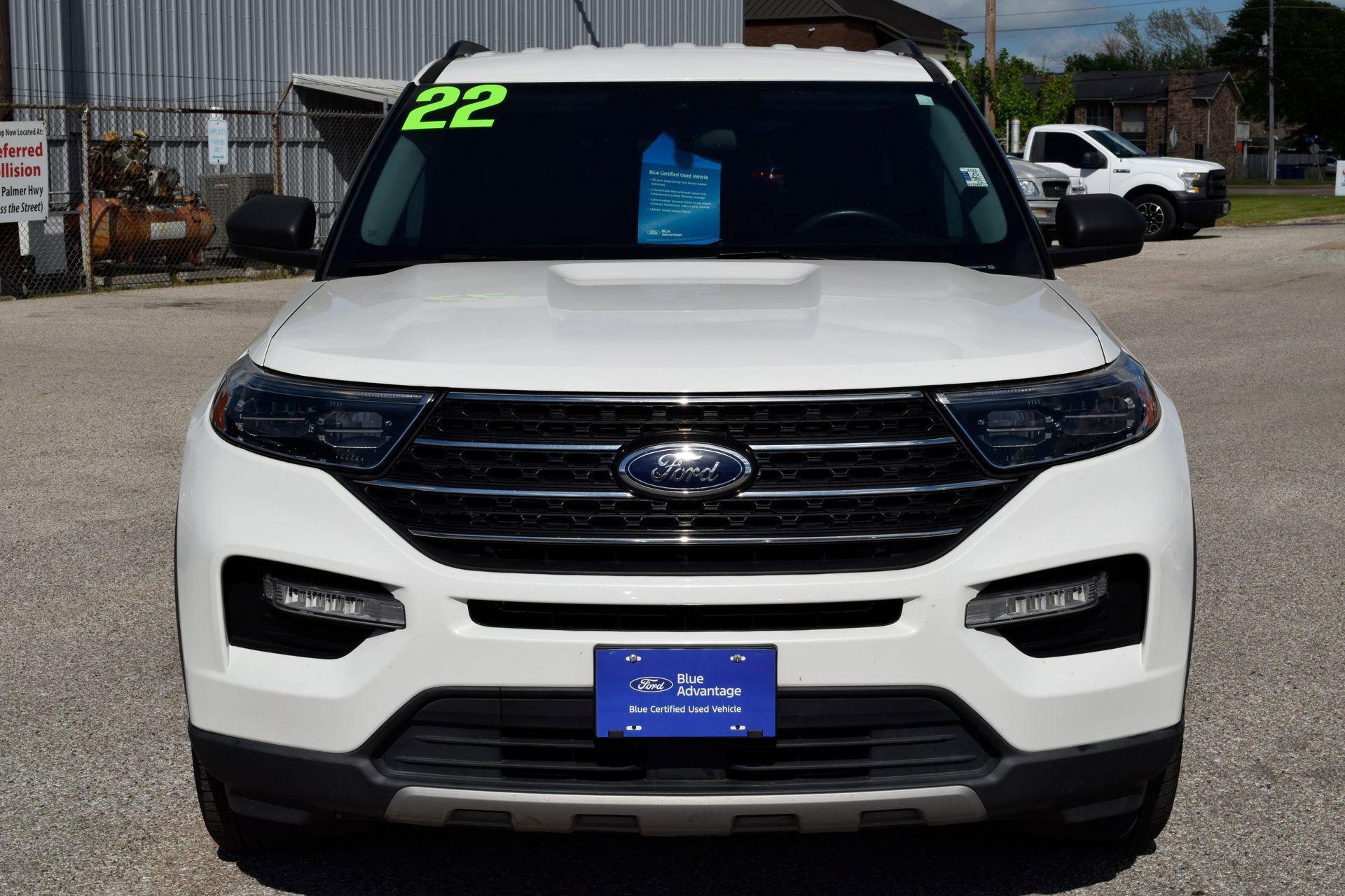 Certified 2022 Ford Explorer XLT w/ Equipment Group 202A image 2