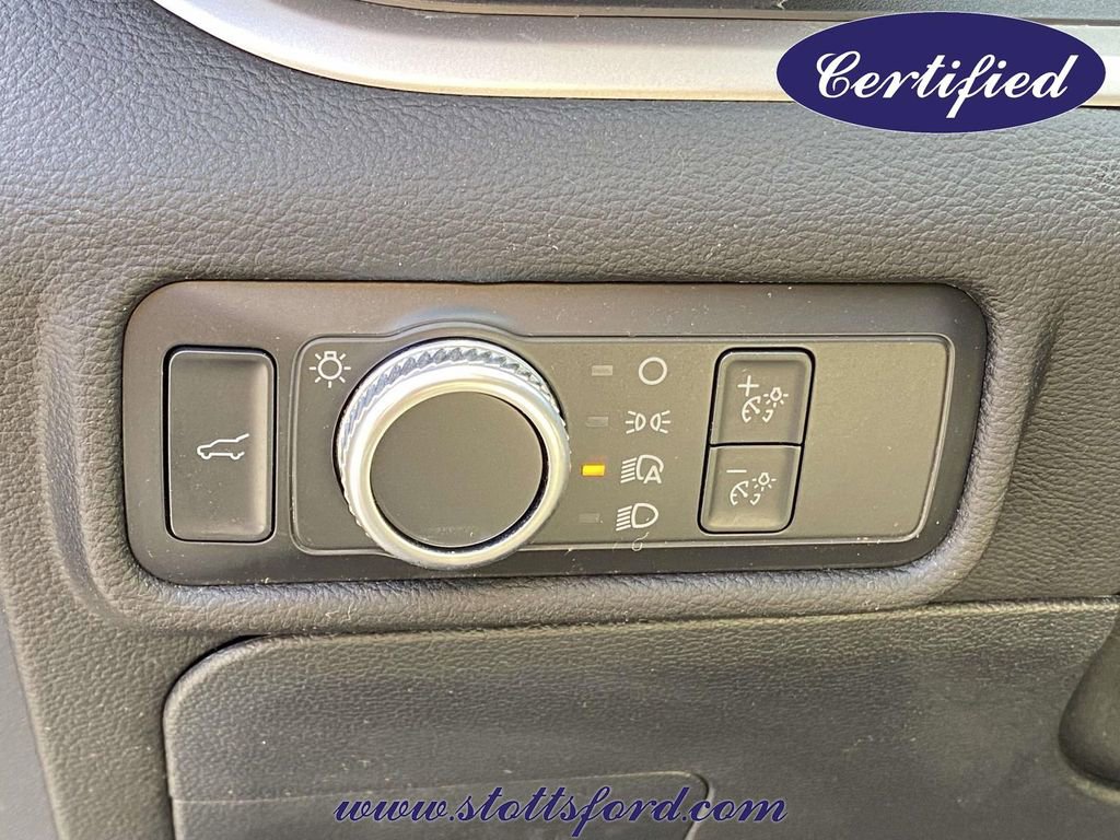 Certified 2022 Ford Explorer XLT RWD image 19