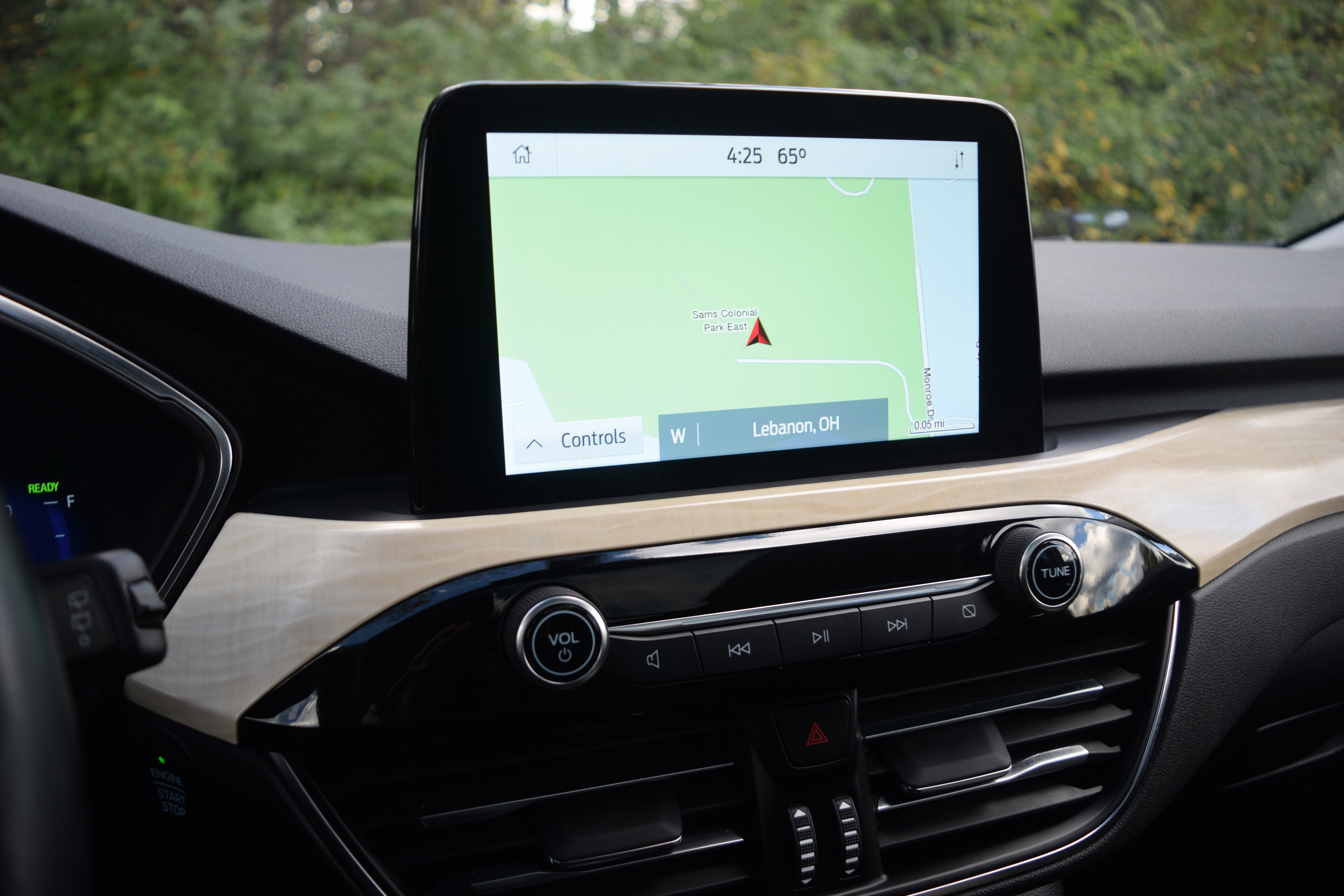 Certified 2022 Ford Escape Titanium w/ Titanium Premium Package image 9