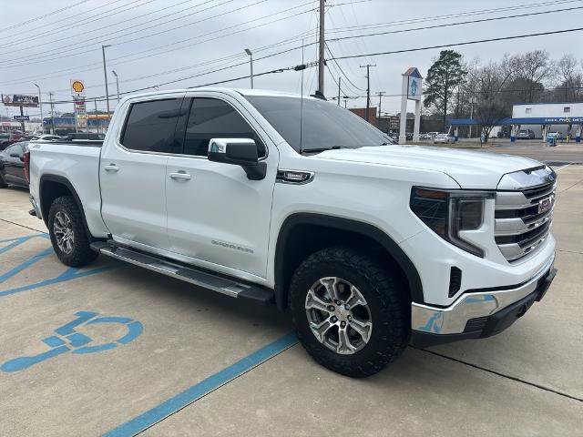 Used 2024 GMC Sierra 1500 SLE w/ X31 Off-Road Package image 7