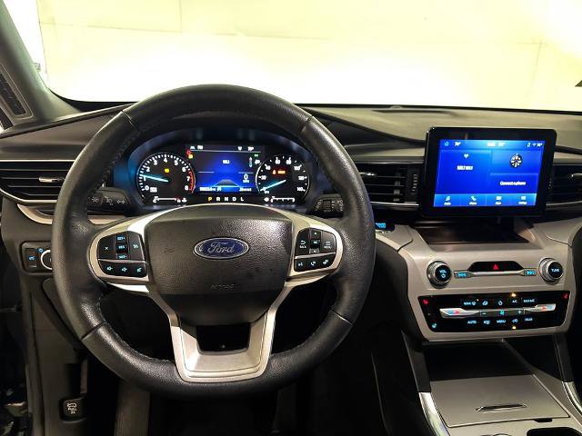 Certified 2023 Ford Explorer XLT w/ Equipment Group 202A RWD image 8