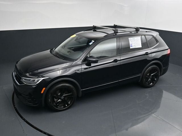Used 2023 Volkswagen Tiguan SE R-Line FWD image 24