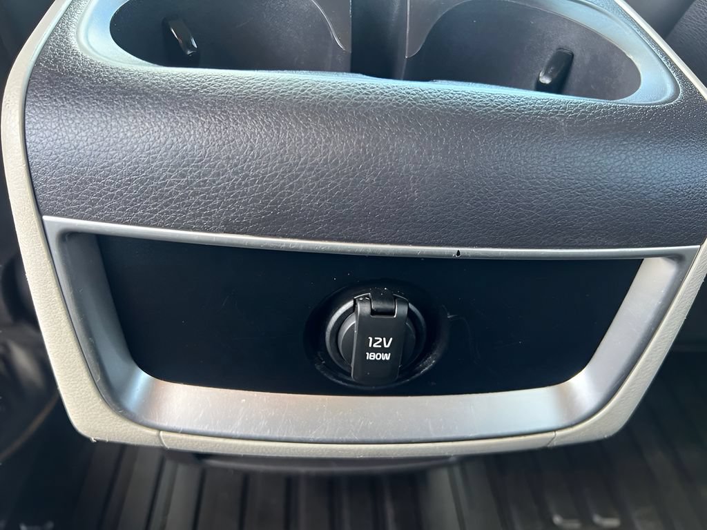 Used 2024 Kia Carnival LX FWD image 28