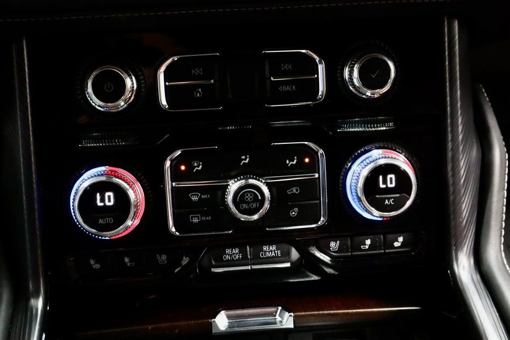Used 2024 GMC Yukon XL Denali Ultimate image 32