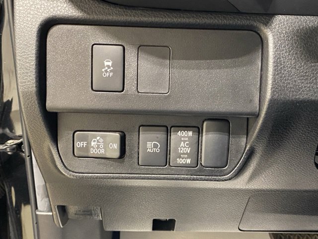 Used 2023 Toyota Tacoma TRD Off-Road AWD/4WD image 36