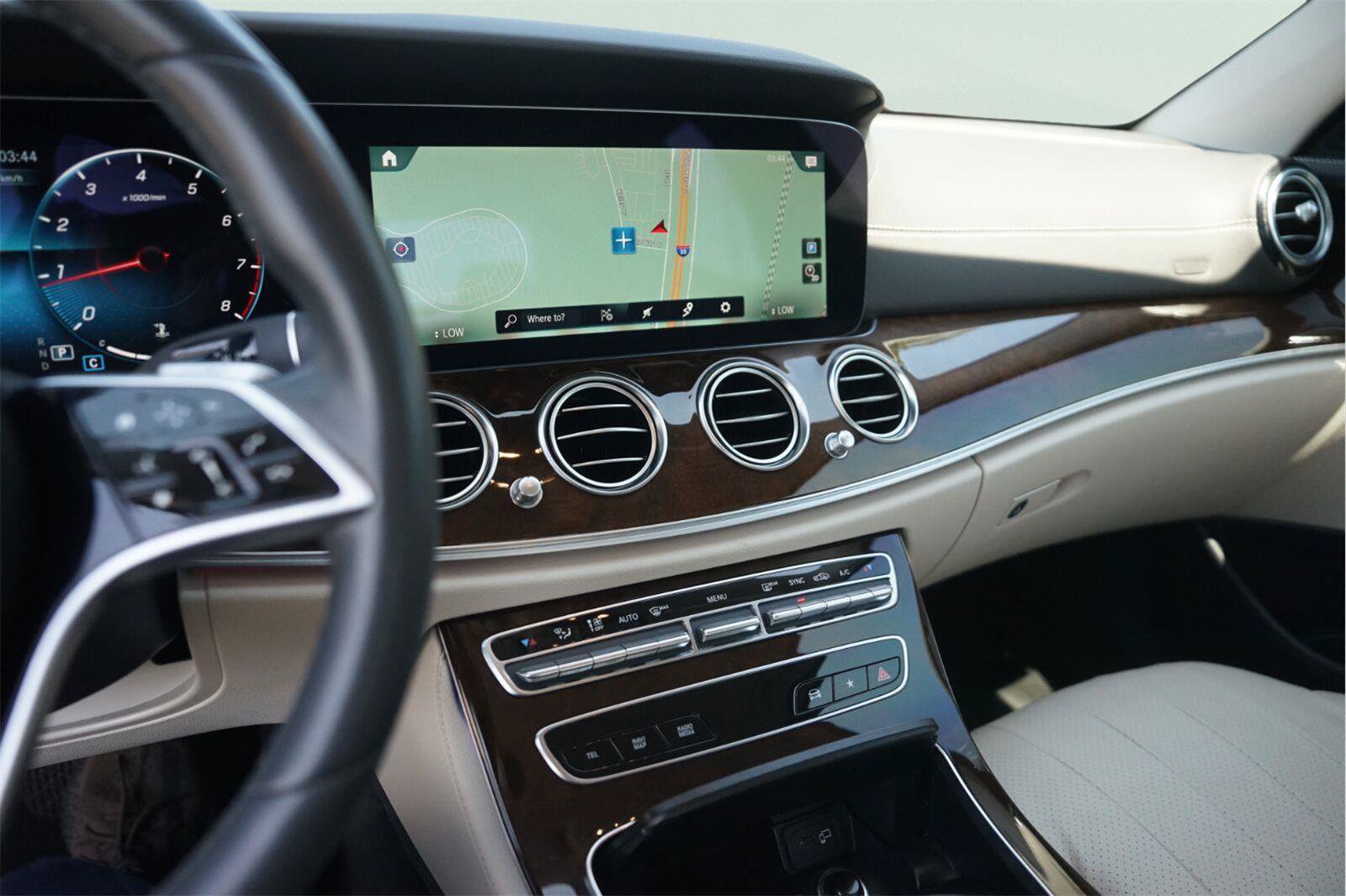 Used 2021 Mercedes-Benz E 350 Sedan image 27