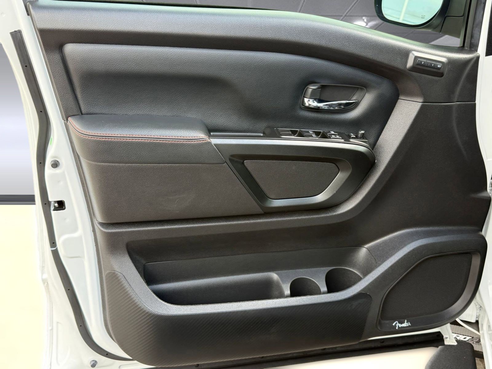 Used 2024 Nissan Titan PRO-4X w/ Pro-4x Convenience Package image 28