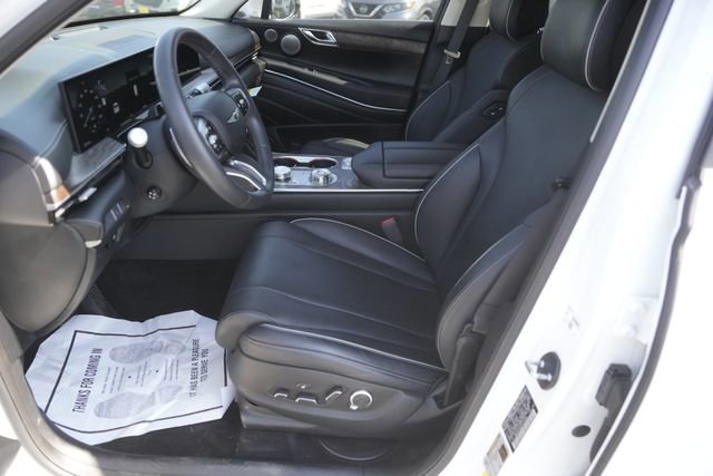 Used 2025 Genesis GV80 2.5T Prestige image 9