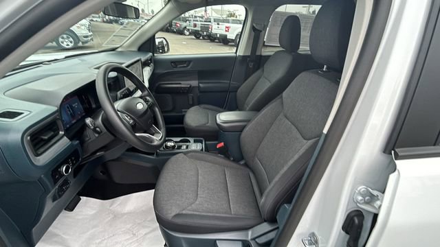 Certified 2025 Ford Maverick XLT w/ Black Appearance Package image 17