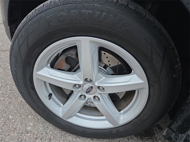 Certified 2018 Ford Explorer XLT w/ Equipment Group 202A image 33