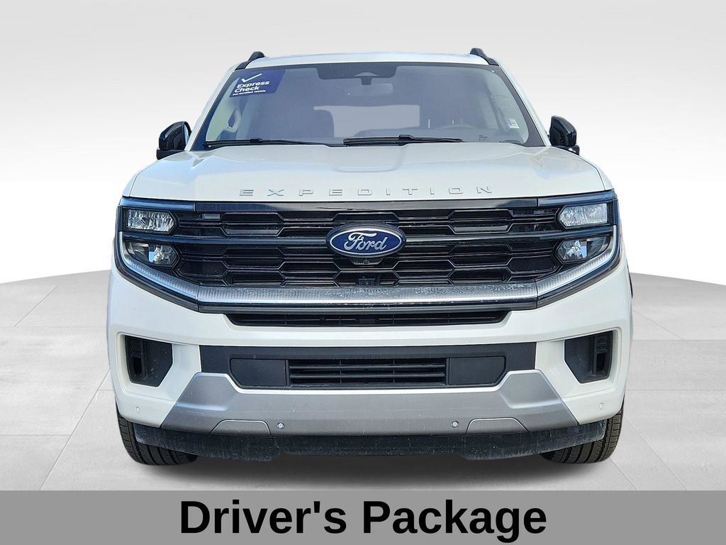 Certified 2025 Ford Expedition Platinum w/ Driver's Package image 3