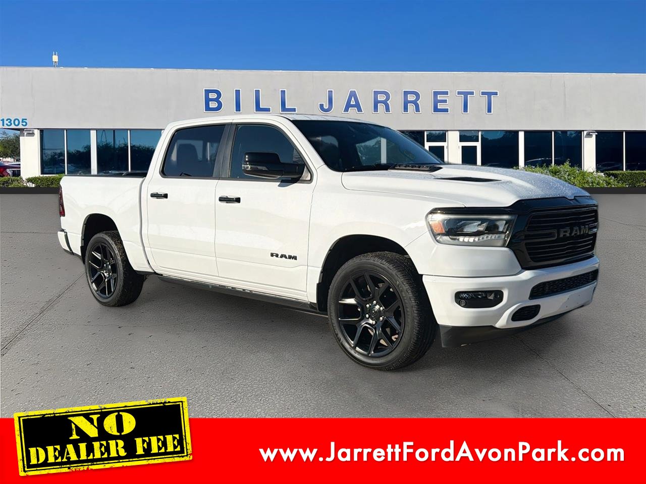 Used 2023 RAM 1500 Laramie AWD/4WD image 1