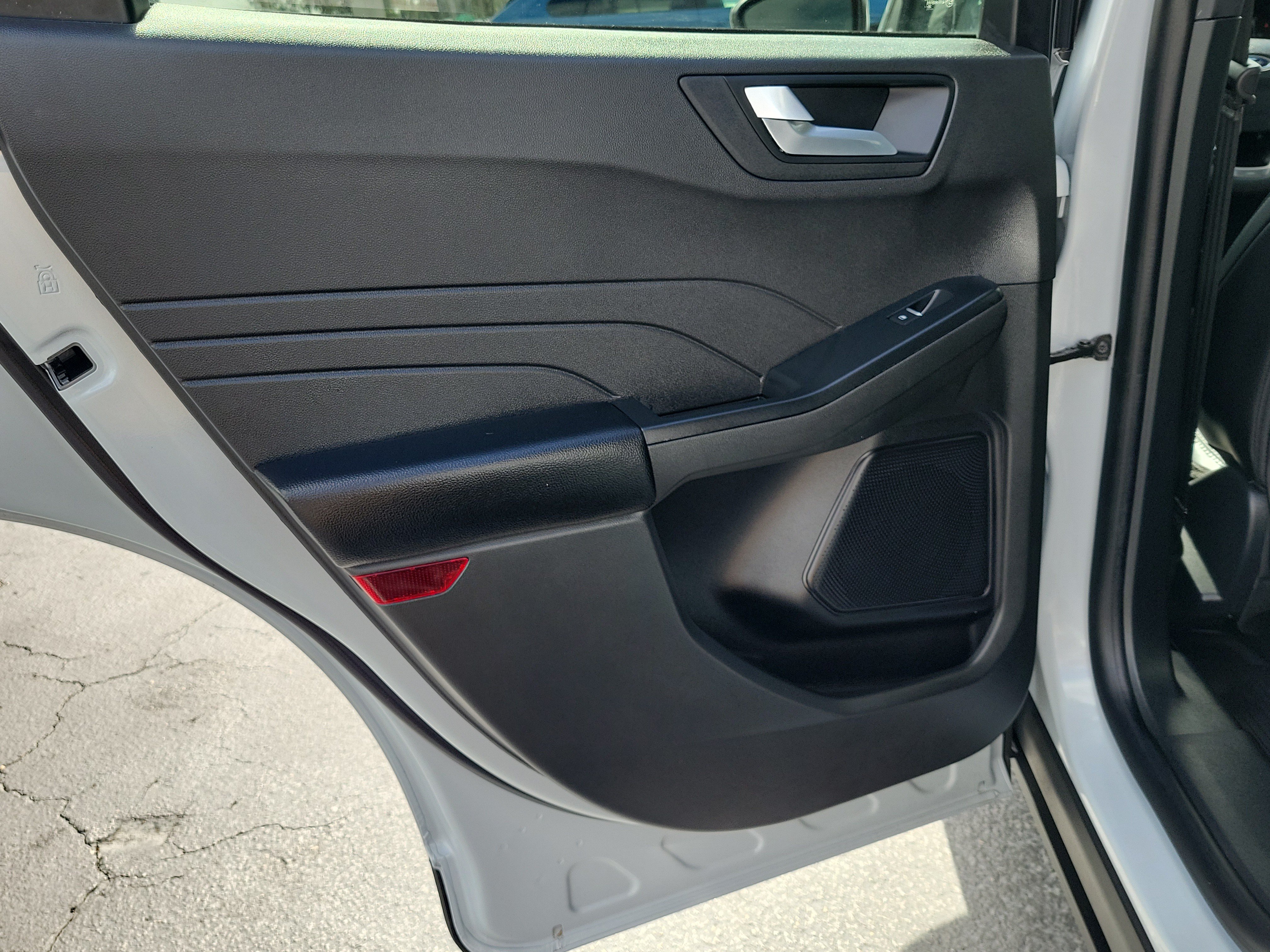 Certified 2026 Ford Escape SE FWD image 11