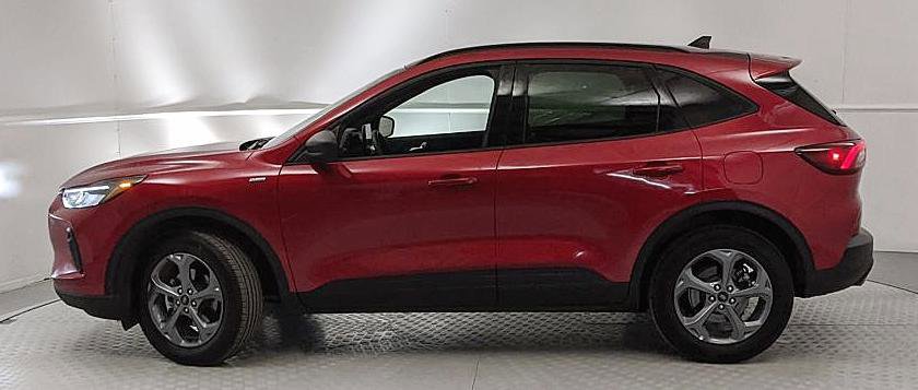 Certified 2025 Ford Escape ST-Line image 2