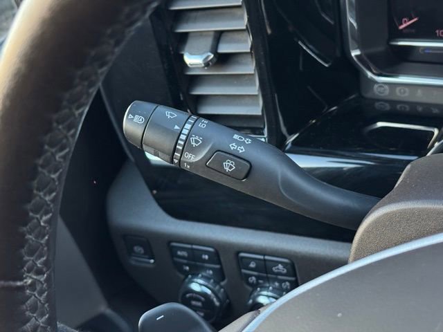 Used 2023 GMC Sierra 1500 SLT image 33