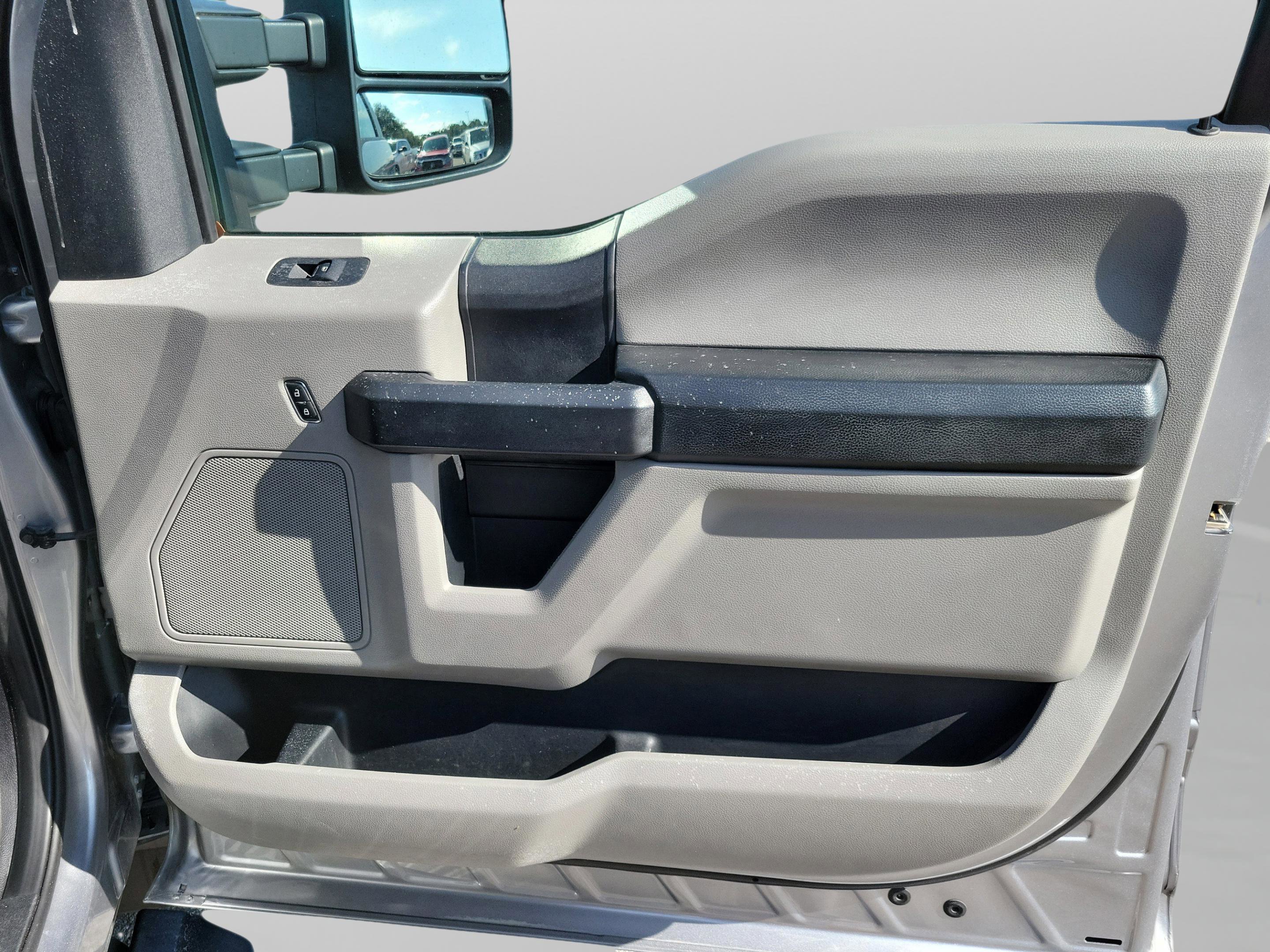 Certified 2020 Ford F250 XL w/ STX Appearance Package image 27