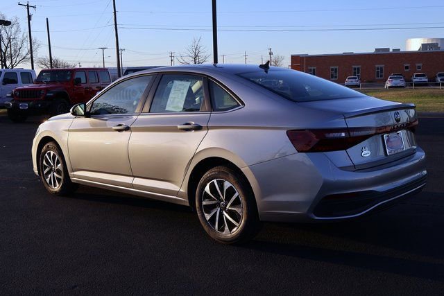 Used 2025 Volkswagen Jetta S image 12