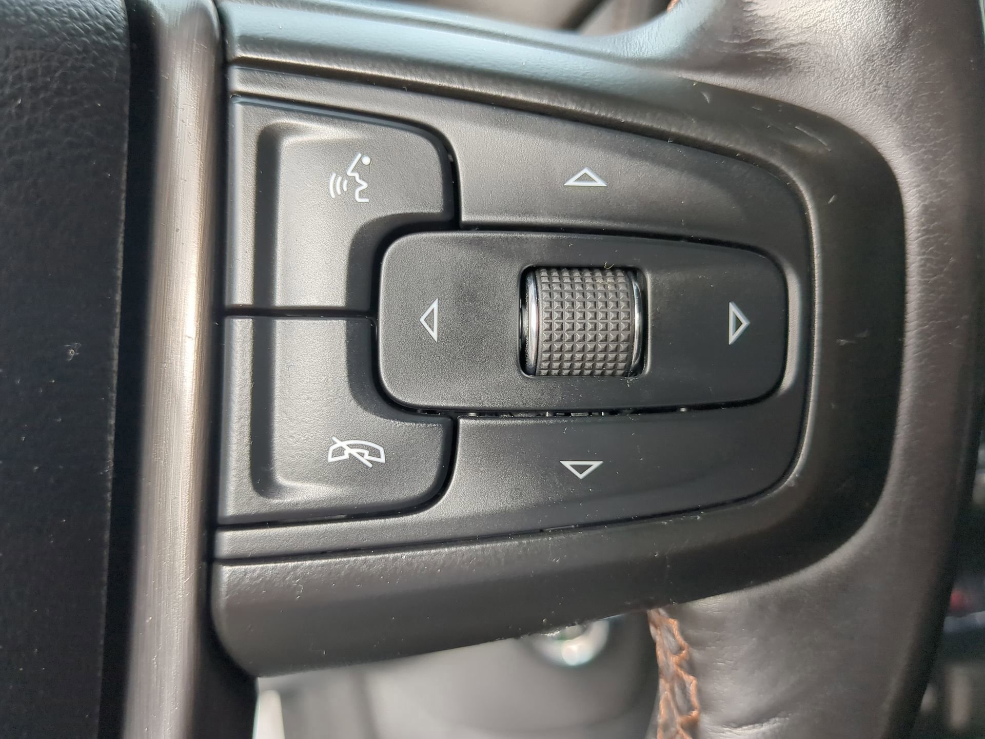 Used 2019 GMC Sierra 1500 AT4 w/ AT4 Premium Package image 59