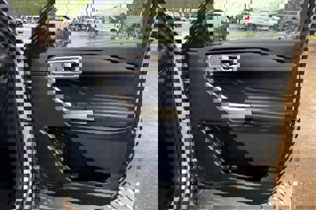 Certified 2023 Ford Explorer Limited image 59