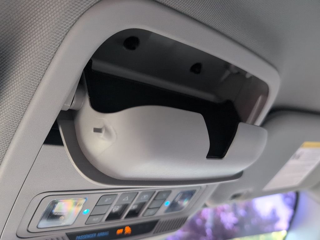 Certified 2022 Ford Explorer XLT w/ Equipment Group 202A image 24