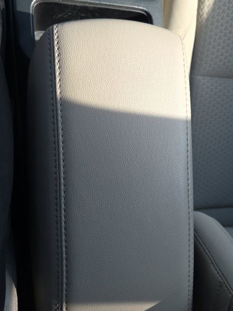 Certified 2017 Ford Escape SE image 33