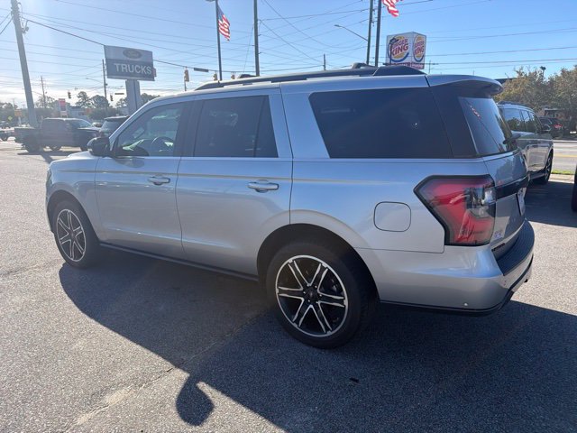 Certified 2021 Ford Expedition Limited AWD/4WD image 5